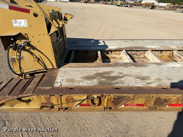 image for item FG3070 2017 X-L Specialized Trailers Inc lowboy equipment trailer