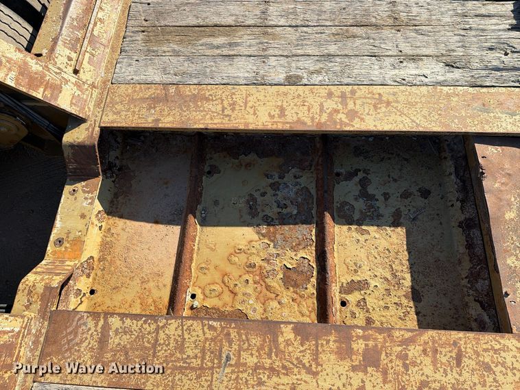 image for item FG3070 2017 X-L Specialized Trailers Inc lowboy equipment trailer