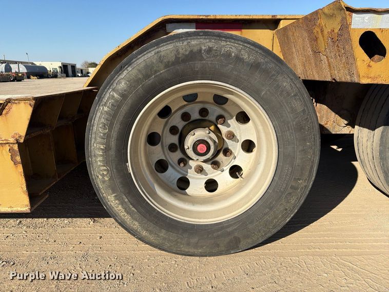 image for item FG3070 2017 X-L Specialized Trailers Inc lowboy equipment trailer