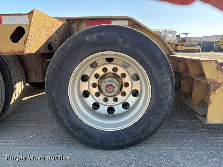 image for item FG3070 2017 X-L Specialized Trailers Inc lowboy equipment trailer