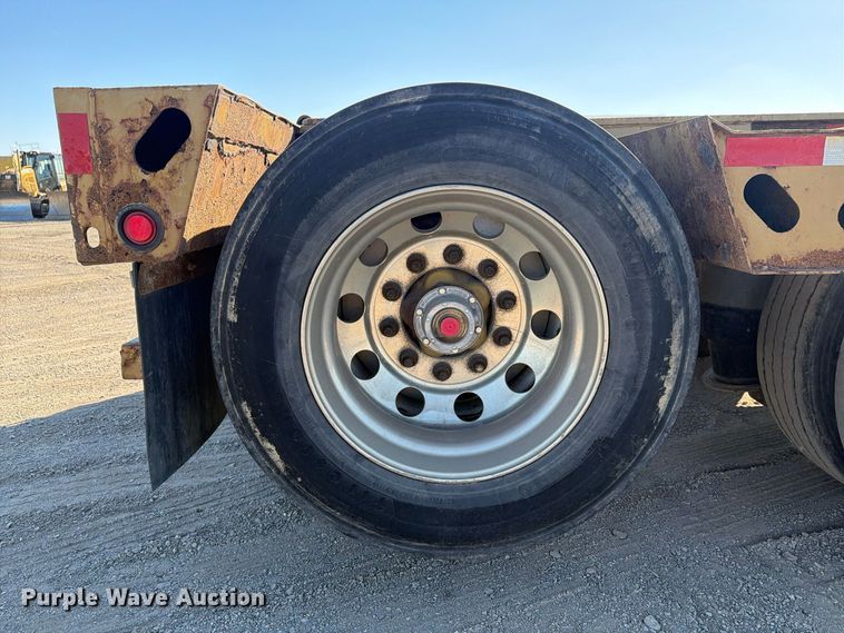 image for item FG3070 2017 X-L Specialized Trailers Inc lowboy equipment trailer
