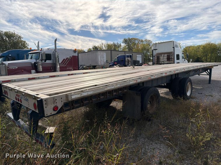 image for item FI0458 2010 Great Dane GPL-0024-00053 flatbed trailer