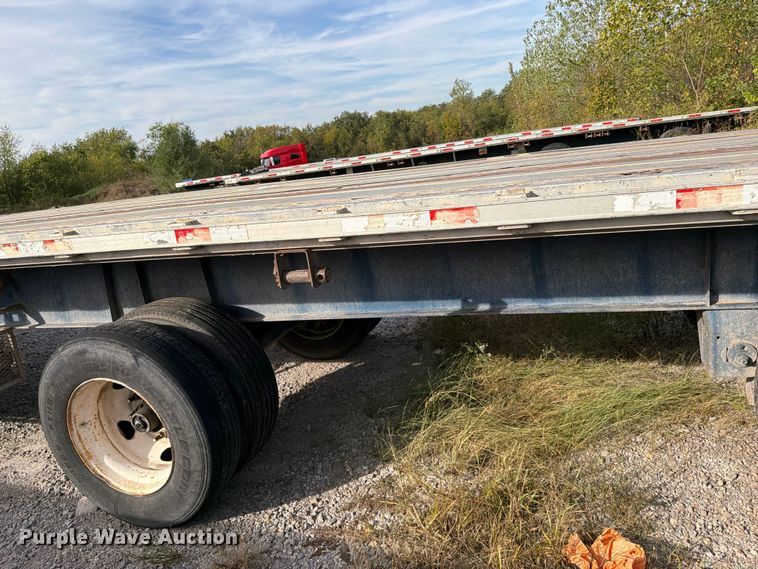 image for item FI0458 2010 Great Dane GPL-0024-00053 flatbed trailer