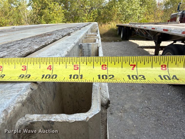 image for item FI0458 2010 Great Dane GPL-0024-00053 flatbed trailer