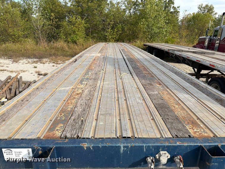 image for item FI0458 2010 Great Dane GPL-0024-00053 flatbed trailer