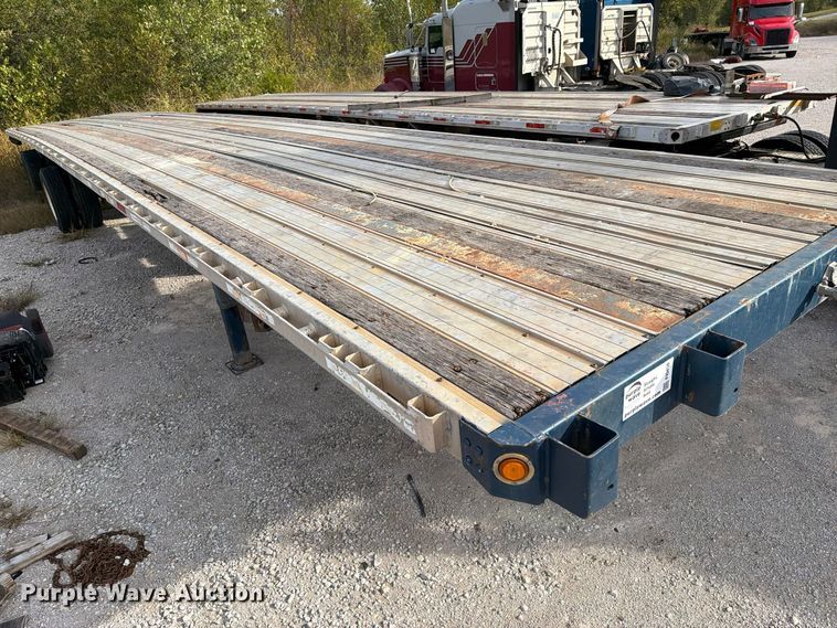 image for item FI0458 2010 Great Dane GPL-0024-00053 flatbed trailer