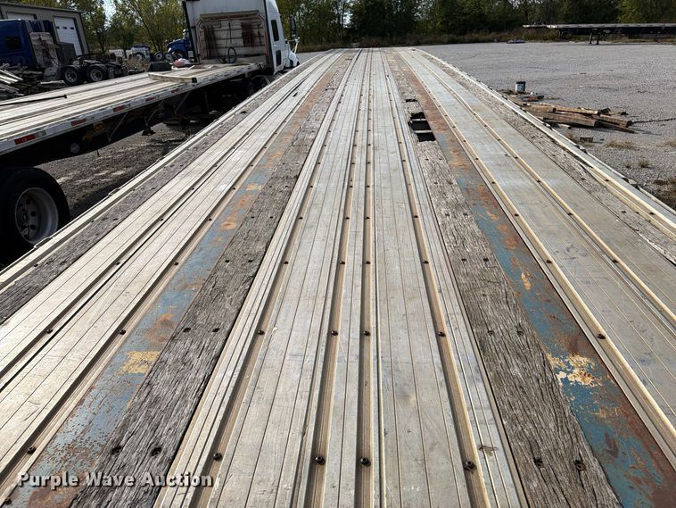image for item FI0458 2010 Great Dane GPL-0024-00053 flatbed trailer