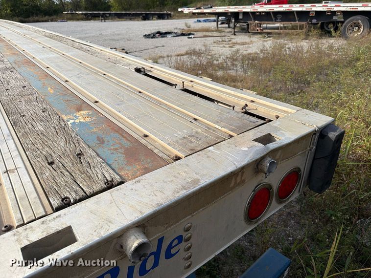 image for item FI0458 2010 Great Dane GPL-0024-00053 flatbed trailer
