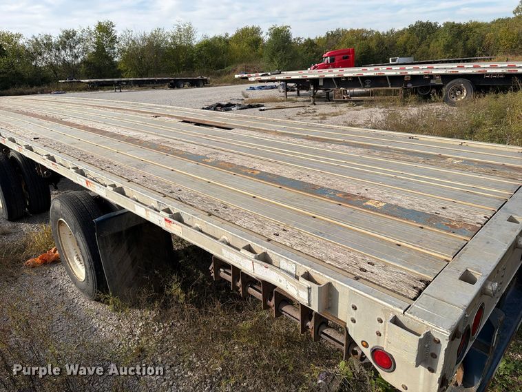 image for item FI0458 2010 Great Dane GPL-0024-00053 flatbed trailer