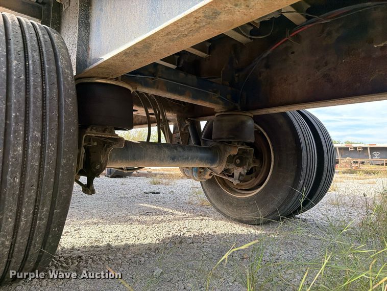 image for item FI0458 2010 Great Dane GPL-0024-00053 flatbed trailer