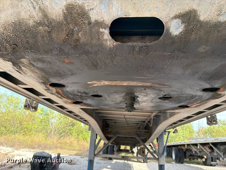image for item FI0458 2010 Great Dane GPL-0024-00053 flatbed trailer