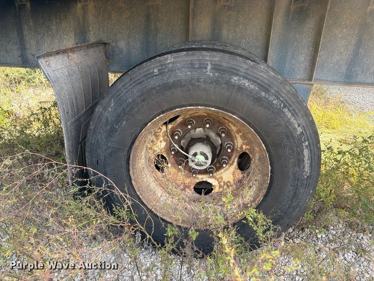 image for item FI0458 2010 Great Dane GPL-0024-00053 flatbed trailer