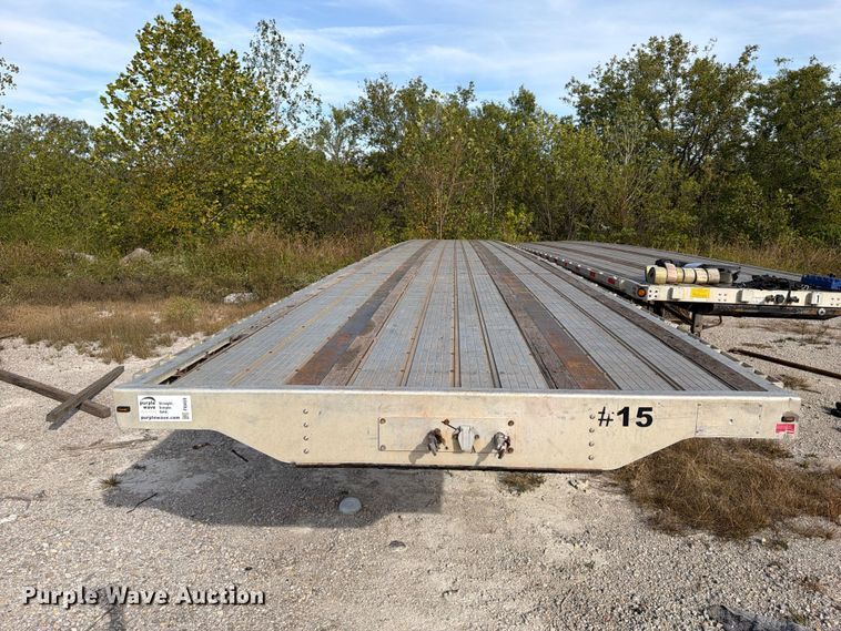 image for item FI0459 2015 Transcraft Eagle II flatbed trailer