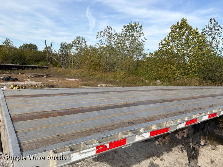 image for item FI0459 2015 Transcraft Eagle II flatbed trailer
