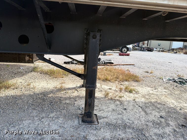 image for item FI0459 2015 Transcraft Eagle II flatbed trailer