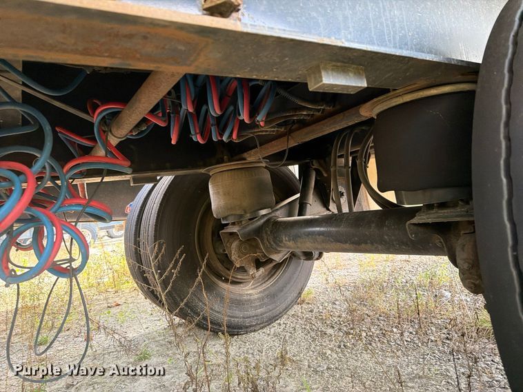 image for item FI0459 2015 Transcraft Eagle II flatbed trailer
