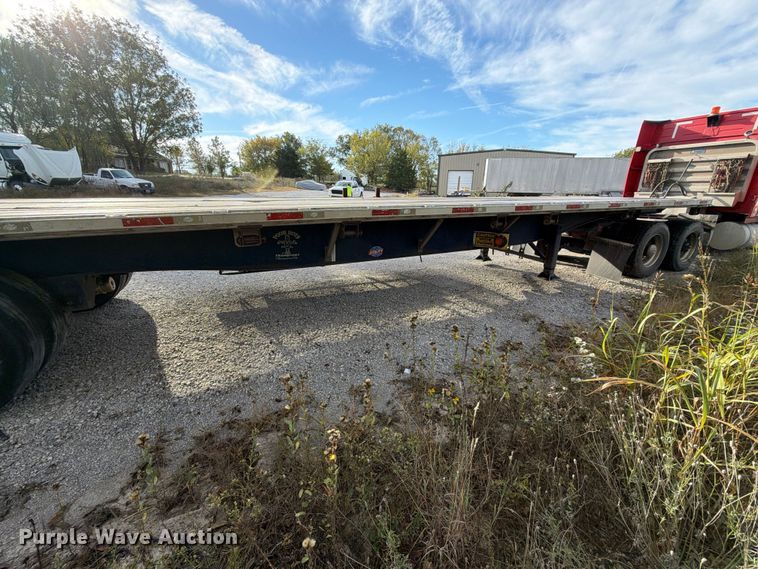image for item FI0460 2010 Utility Trailer FS2CHA flatbed trailer