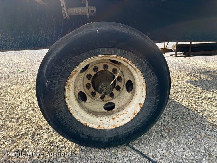 image for item FI0460 2010 Utility Trailer FS2CHA flatbed trailer