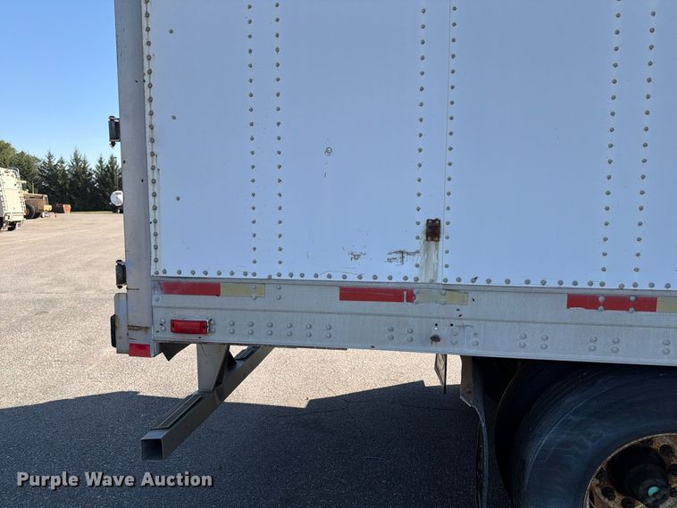 image for item FJ0556 1998 Trailmobile dry van trailer