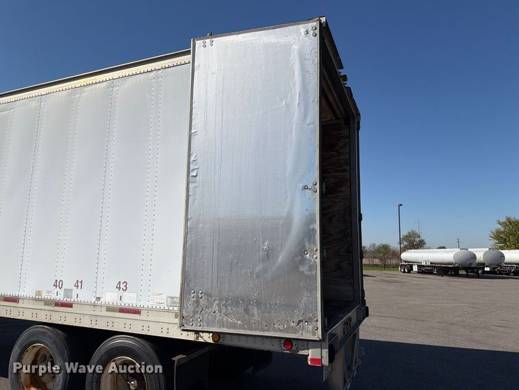 image for item FJ0556 1998 Trailmobile dry van trailer