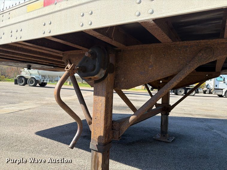 image for item FJ0556 1998 Trailmobile dry van trailer