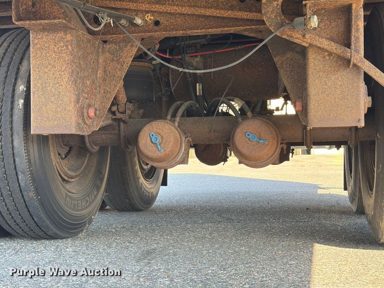 image for item FJ0556 1998 Trailmobile dry van trailer