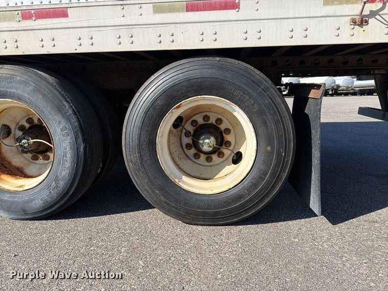 image for item FJ0556 1998 Trailmobile dry van trailer