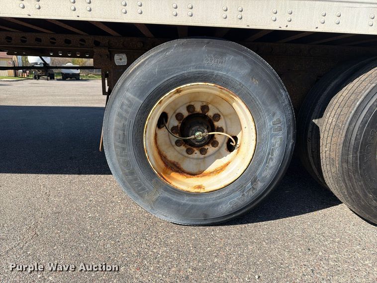 image for item FJ0556 1998 Trailmobile dry van trailer