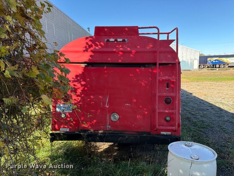 image for item FK2220 1991 International 8100 fuel truck