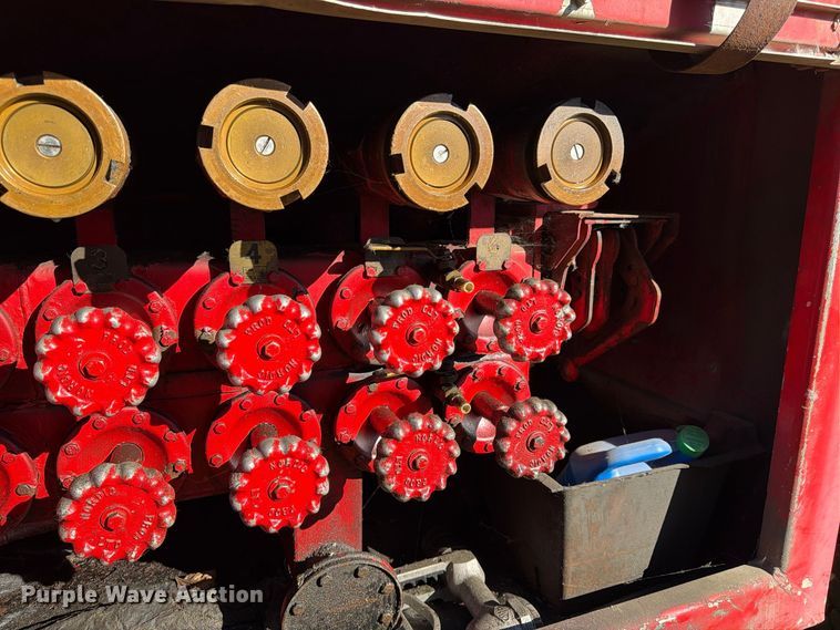 image for item FK2220 1991 International 8100 fuel truck