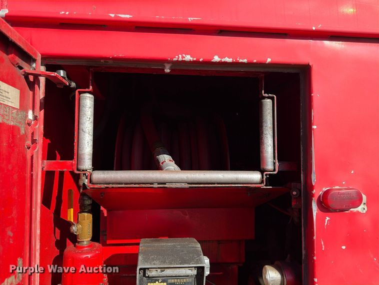 image for item FK2220 1991 International 8100 fuel truck