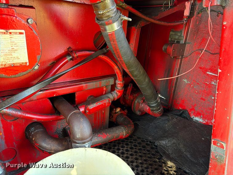 image for item FK2220 1991 International 8100 fuel truck