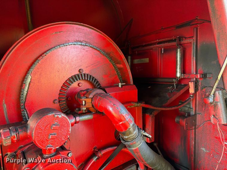 image for item FK2220 1991 International 8100 fuel truck