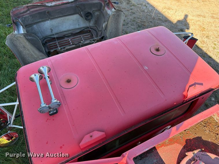image for item FK2220 1991 International 8100 fuel truck