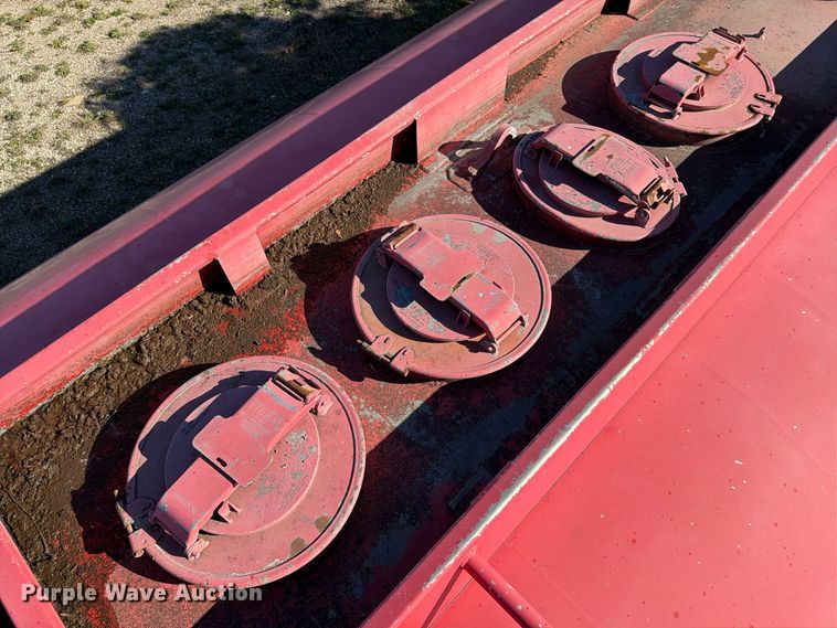 image for item FK2220 1991 International 8100 fuel truck
