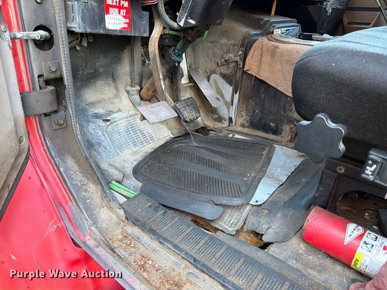 image for item FK2220 1991 International 8100 fuel truck