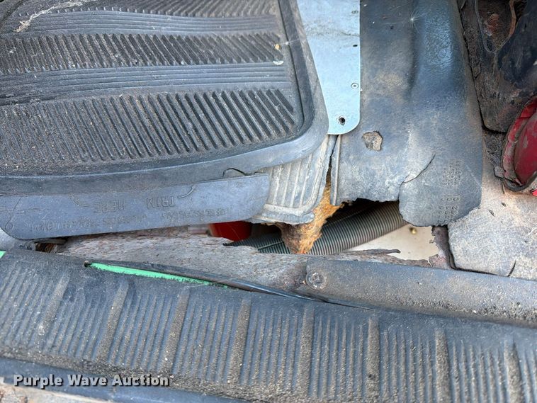 image for item FK2220 1991 International 8100 fuel truck