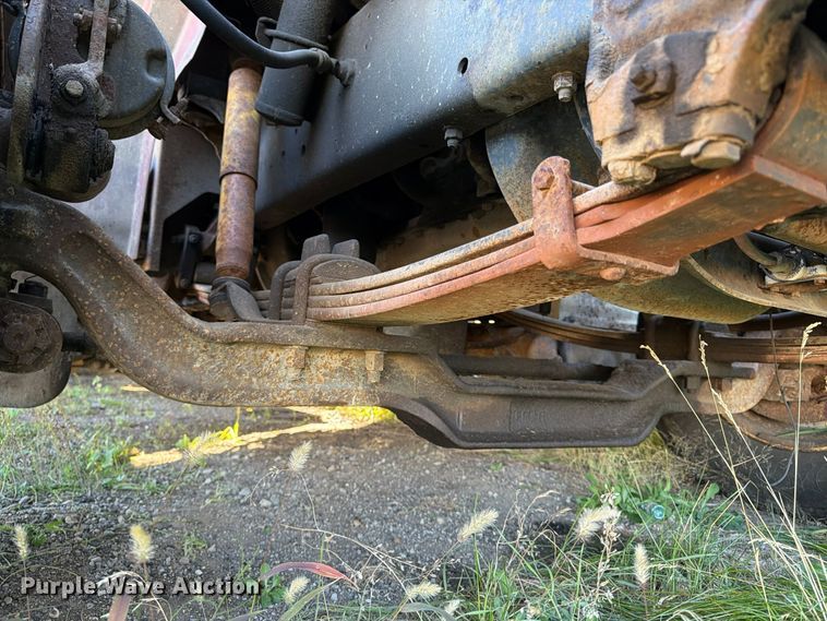 image for item FK2220 1991 International 8100 fuel truck