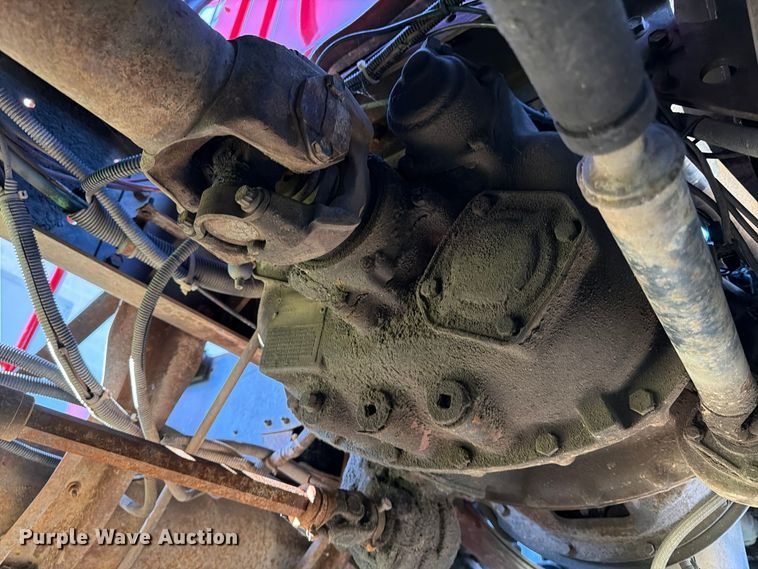 image for item FK2220 1991 International 8100 fuel truck