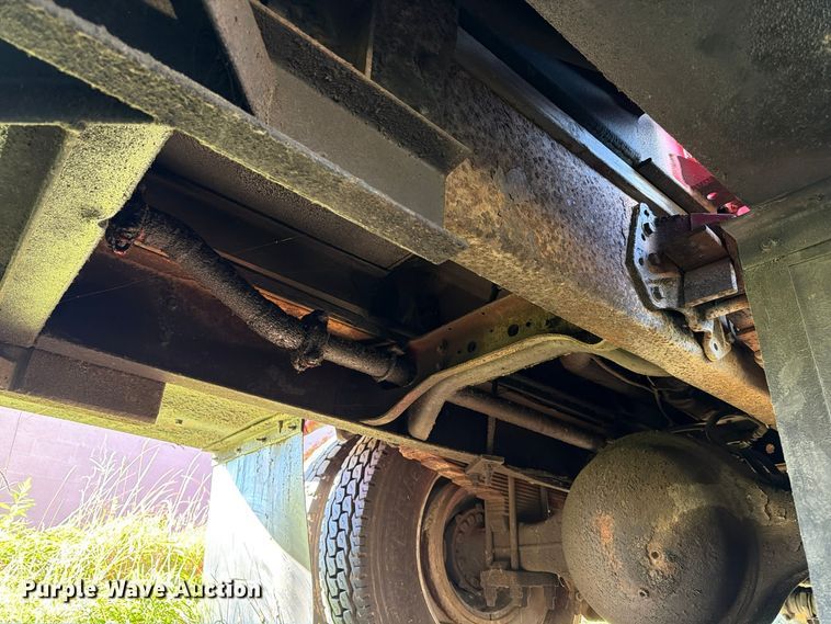 image for item FK2220 1991 International 8100 fuel truck