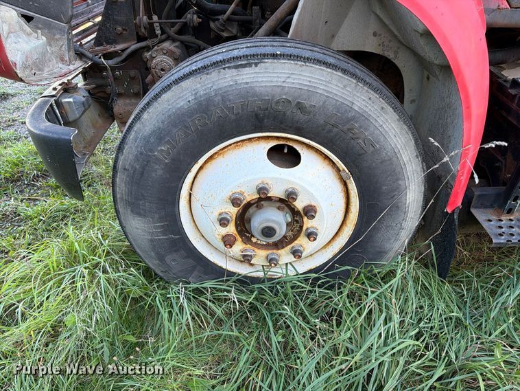 image for item FK2220 1991 International 8100 fuel truck
