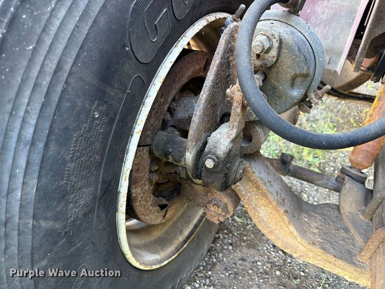 image for item FK2220 1991 International 8100 fuel truck