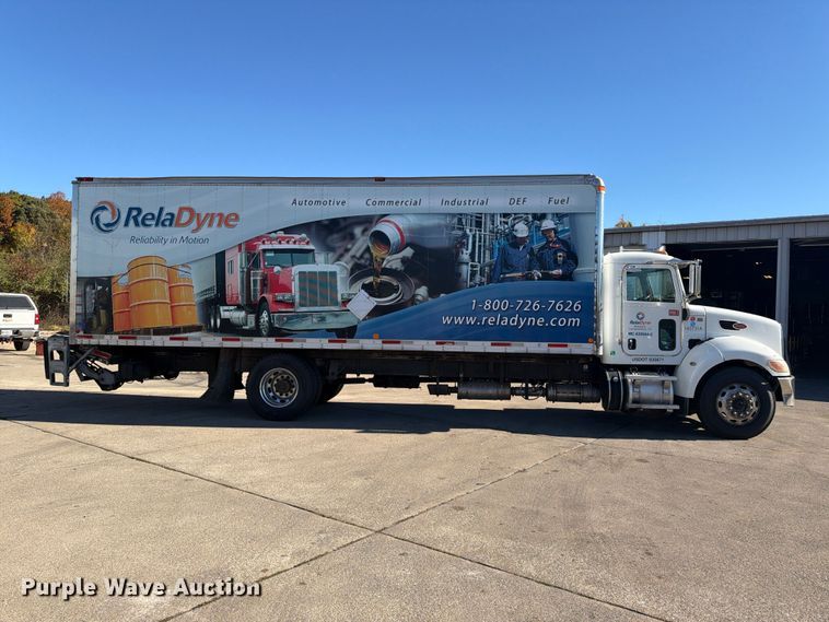 image for item FK2227 2014 Peterbilt 337 box truck