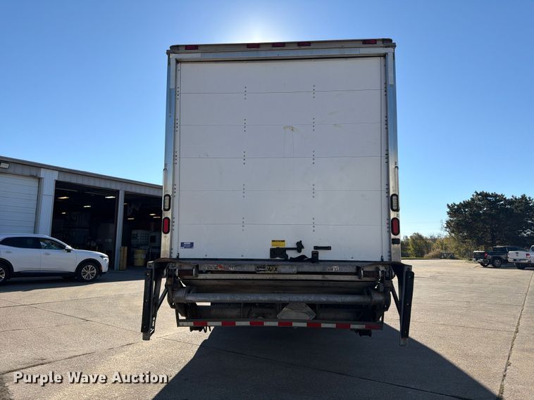 image for item FK2227 2014 Peterbilt 337 box truck