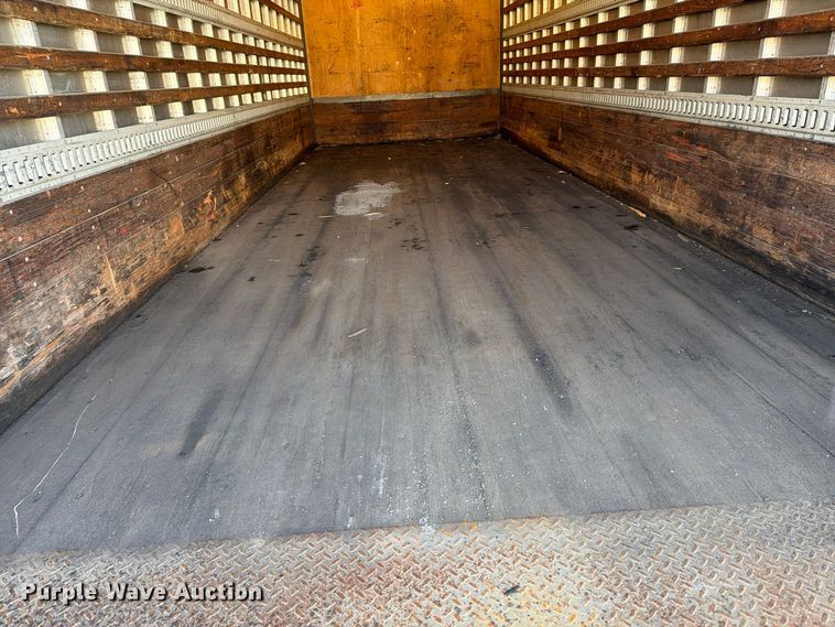 image for item FK2227 2014 Peterbilt 337 box truck