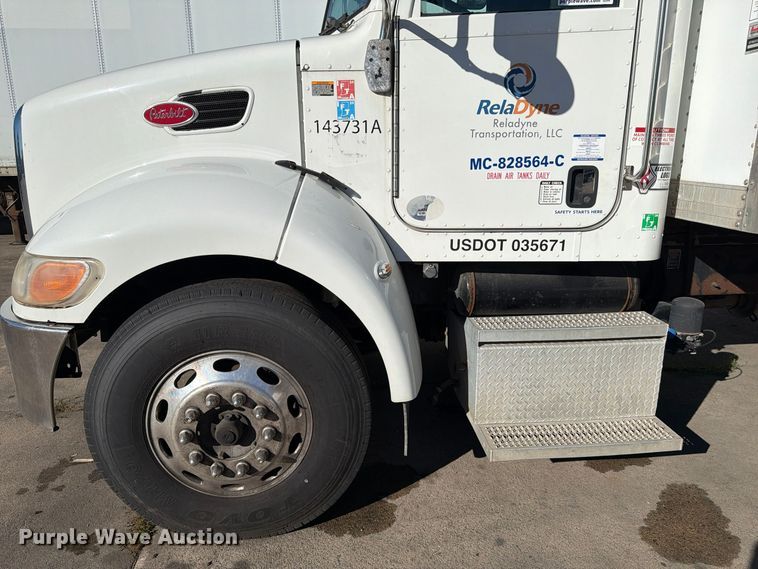 image for item FK2227 2014 Peterbilt 337 box truck
