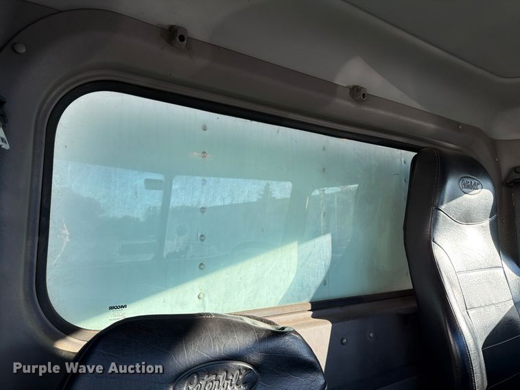 image for item FK2227 2014 Peterbilt 337 box truck