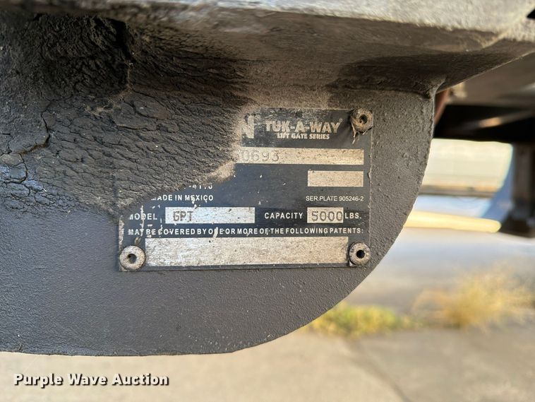 image for item FK2227 2014 Peterbilt 337 box truck