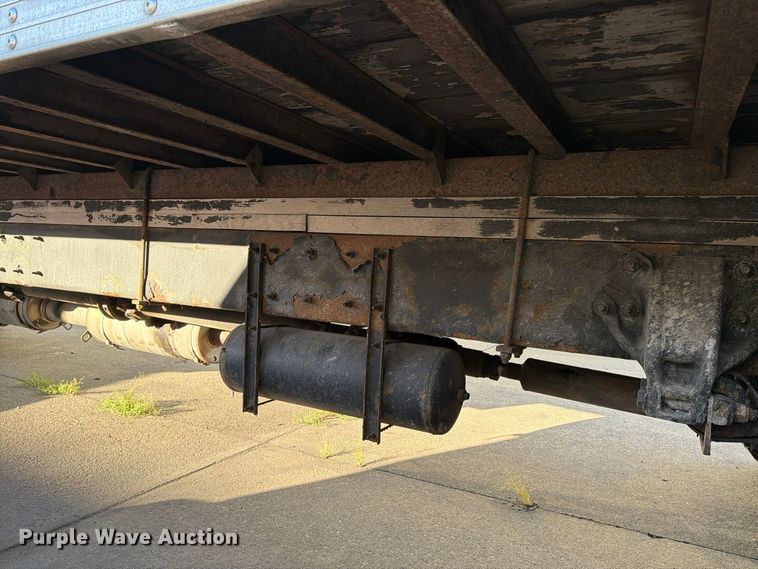 image for item FK2227 2014 Peterbilt 337 box truck