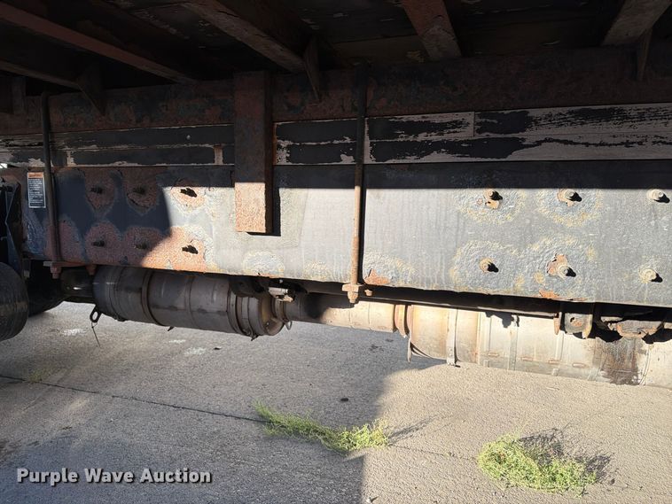 image for item FK2227 2014 Peterbilt 337 box truck